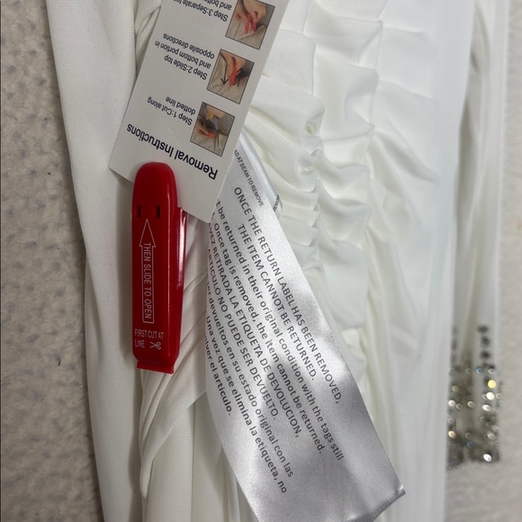 NWOT Mac Duggal Womens White Jeweled Long Sleeve Drop Shoulder Gown Size 0 - Picture 15 of 16